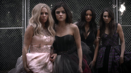Che sono il cast PLL incontri nella vita reale